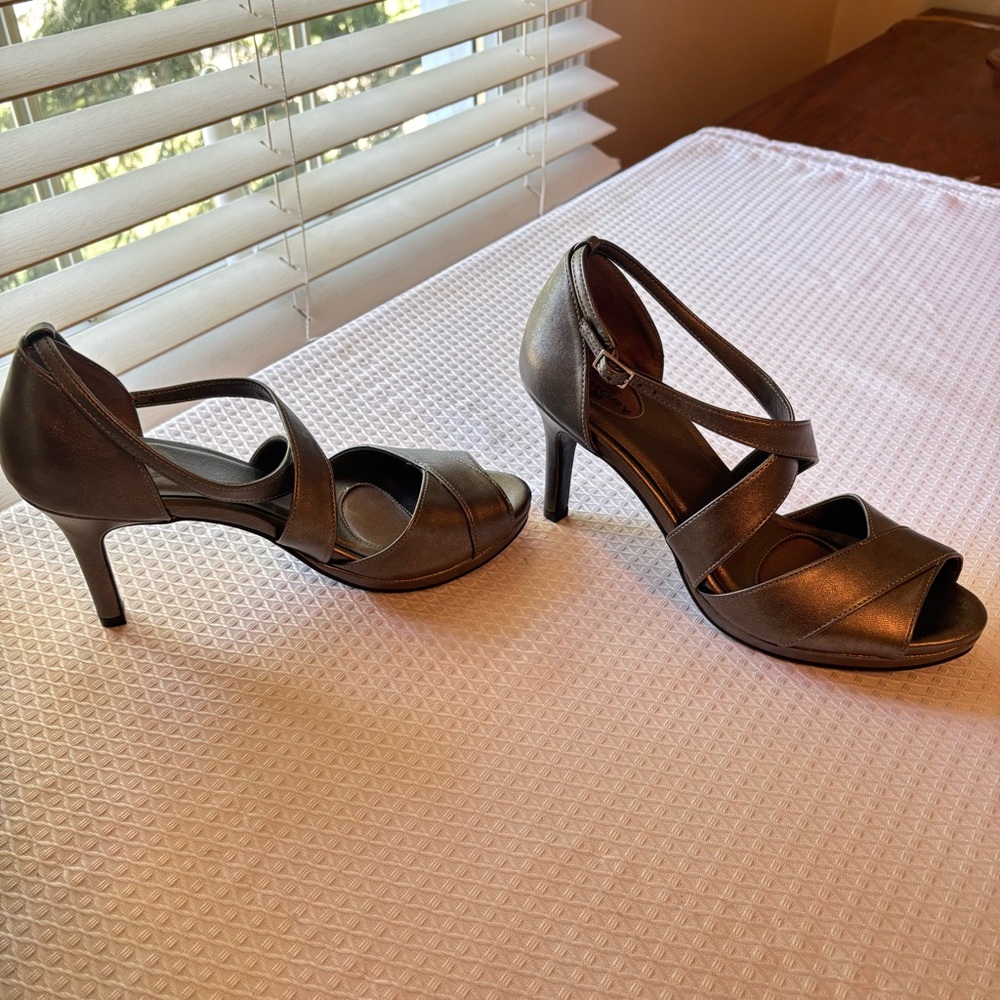 Life Stride Velocity With Memory Foam Metallic Gr… - image 7